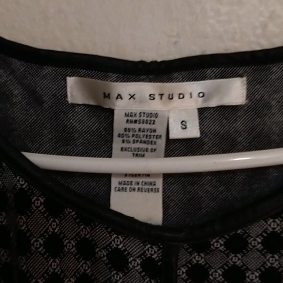 Top - Picture 3 of 5